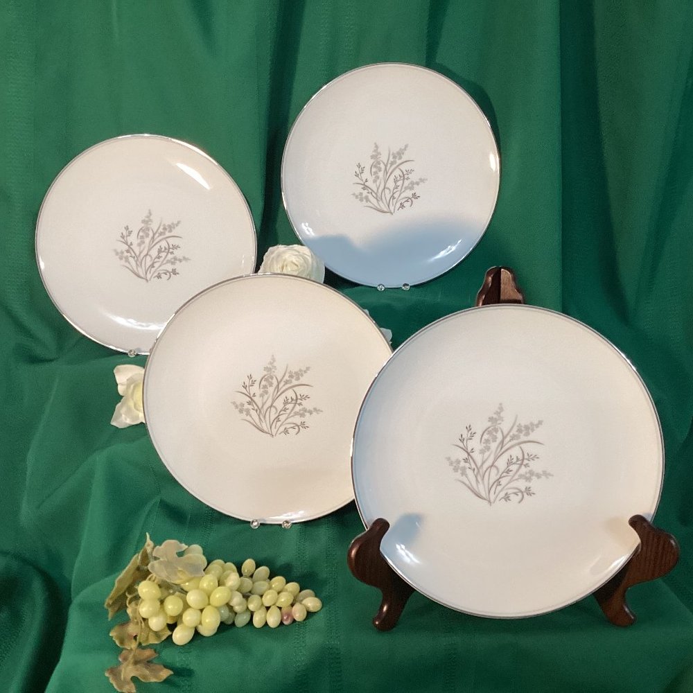 4 Noritake 5912 Taryn Dinner Plates with Grey and Platinum Leaves